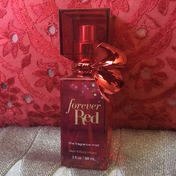 Bath & Body Works Forever Red Mist HTF Rare bottle New